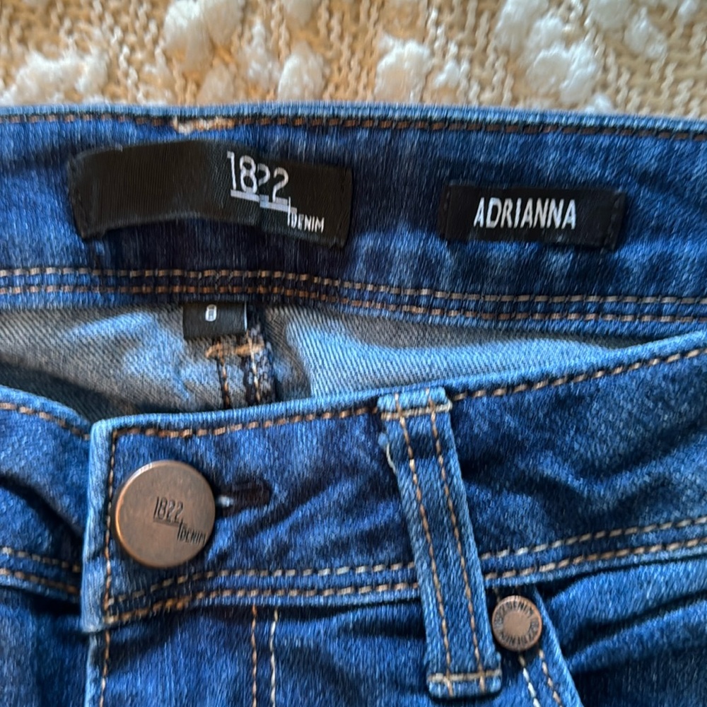 1822 size 8 Adrianna Denim Skinny Jeans